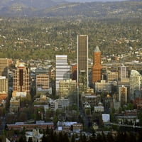 Povišeni pogled na centar grada iz Pittock Mansion -a, Portland, Oregon, USA PLAST PRINT